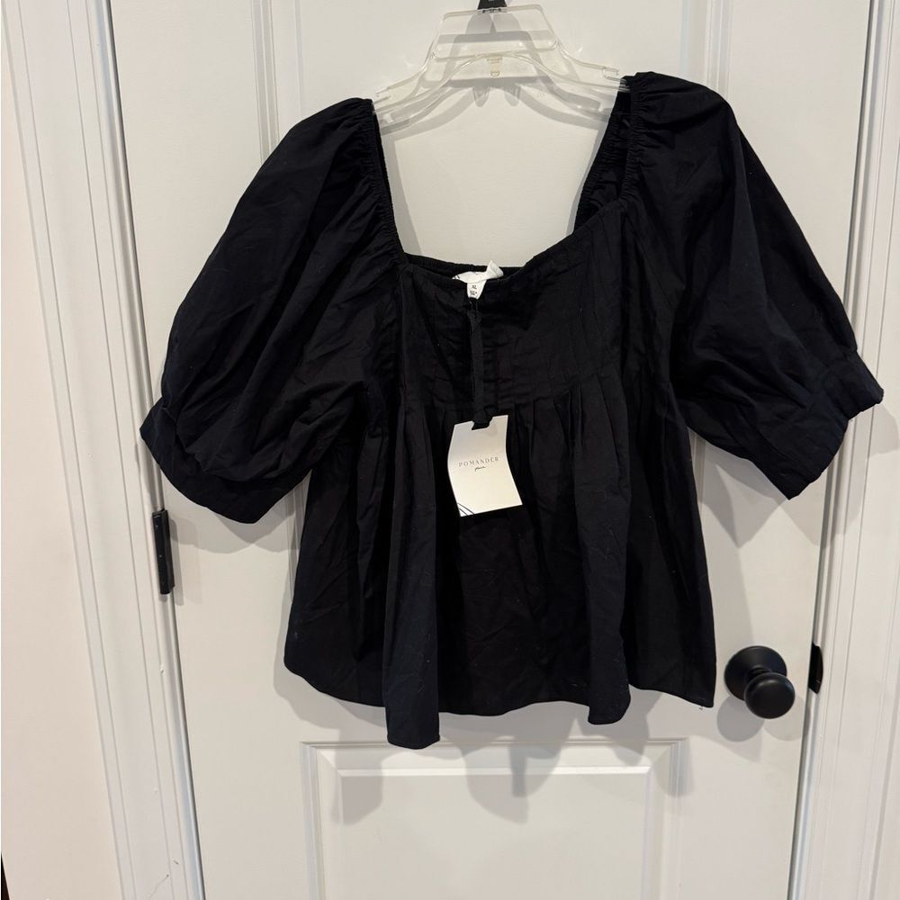 Pomander Place by Tuckernuck Black Shaye Blouse NWT